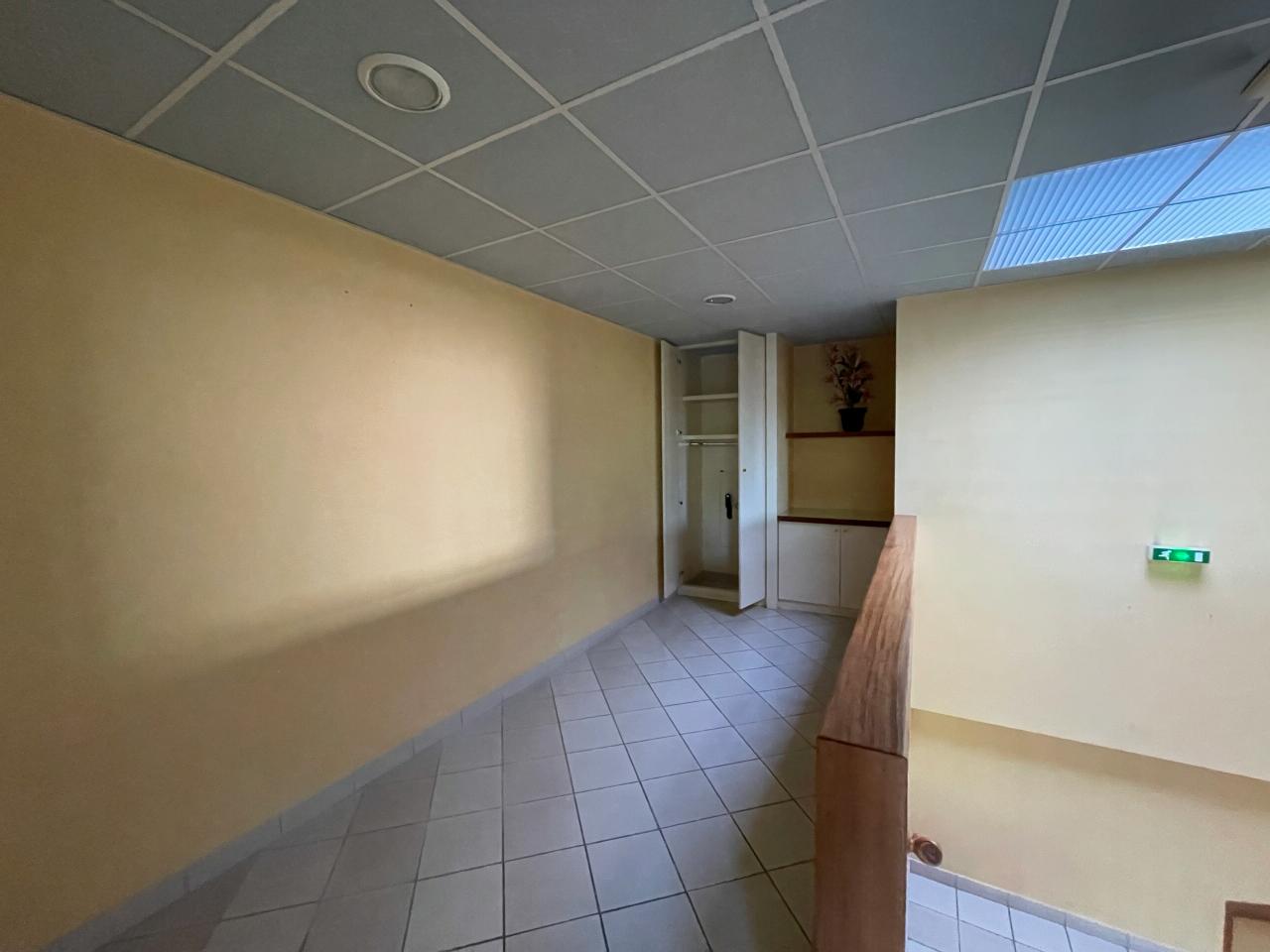Local d'activité Eysines 455m² Location local d'activité Eysines Gironde OLACT2427548 10
